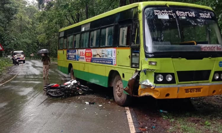ಸರ್ಕಾರಿ ಬಸ್ ಗೆ ಬೈಕ್ ಢಿಕ್ಕಿ; ಓರ್ವ ಸಾವು, ಇಬ್ಬರು ಗಂಭೀರ