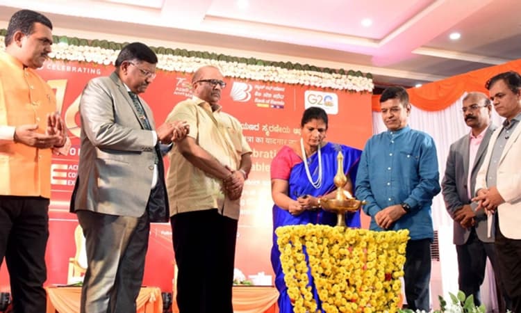 ಸ್ವ ಸಹಾಯ ಸಂಘಗಳ ಮೂಲಕ ಬ್ಯಾಂಕ್ ಗ್ರಾಹಕರ ಮನೆ ಬಾಗಿಲಿಗೆ ತಲುಪಿದೆ: ಡಾ. ಎಲ್.ಎಚ್. ಮಂಜುನಾಥ್