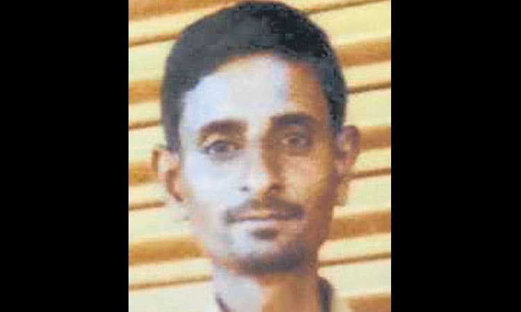 ಕುಡಿದು ಕಿರುಕುಳ ನೀಡುತ್ತಿದ್ದ ಪುತ್ರನಿಗೆ ಸೀಮೆಎಣ್ಣೆ ಸುರಿದು ಬೆಂಕಿ ಹಚ್ಚಿ ಕೊಂದ ತಾಯಿ  