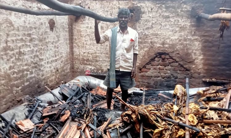 Hunsur: ಆಕಸ್ಮಿಕ ಬೆಂಕಿ; ತಂಬಾಕು ಭಸ್ಮ, ಬ್ಯಾರನ್ ಹಾನಿ, 3 ಲಕ್ಷ ರೂ. ನಷ್ಟ