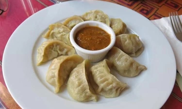 Momos: ಸ್ನೇಹಿತರ ಜತೆ ಮೊಮೊಸ್ ತಿಂದು ಯುವಕ ಮೃತ್ಯು; ಕೊಲೆ ಆರೋಪ ಮಾಡಿದ ತಂದೆ