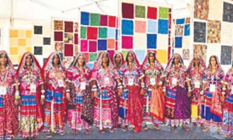 ಹೊಸಪೇಟೆ: ಲಂಬಾಣಿ ಕಸೂತಿಗೆ ಗಿನ್ನಿಸ್‌ ದಾಖಲೆ ಮೆರುಗು- ಪ್ರಧಾನಿ ಮೋದಿ ಮೆಚ್ಚುಗೆ