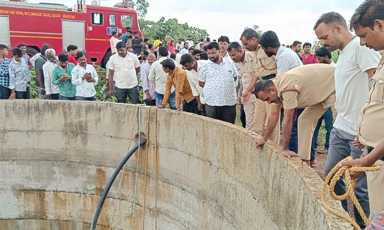 Humanabad: ಕೌಟುಂಬಿಕ ಕಲಹ; ಇಬ್ಬರು ಮಕ್ಕಳೊಂದಿಗೆ ತಂದೆ ಆತ್ಮಹತ್ಯೆ