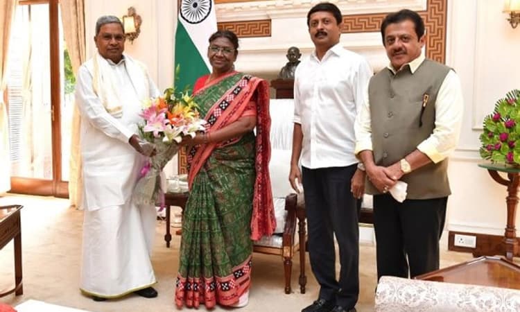 President ಮುರ್ಮು ಅವರನ್ನು ಭೇಟಿಯಾದ ಸಿಎಂ ; ಅಕ್ಕಿ ವಿಚಾರ ಶಾ ಜತೆ ಚರ್ಚೆ