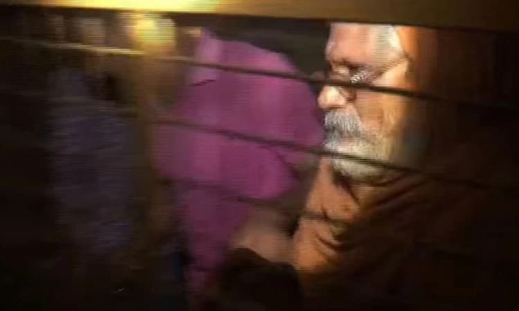 Seer Arrested: ಆಶ್ರಮದಲ್ಲಿ ಅಪ್ರಾಪ್ತ ಬಾಲಕಿ ಮೇಲೆ ದೈಹಿಕ ದೌರ್ಜನ್ಯ; ಸ್ವಾಮೀಜಿ ಬಂಧನ