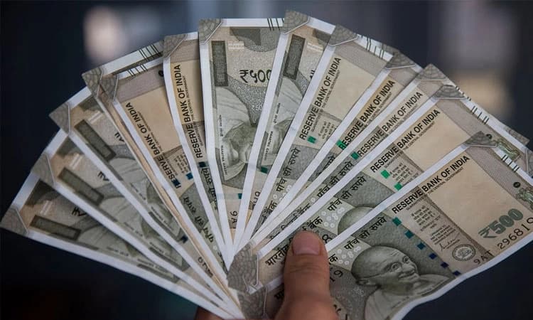 45 ಸಾವಿರ ಎಗರಿಸಿದ ಚಾಲಾಕಿ ಮಹಿಳೆ!