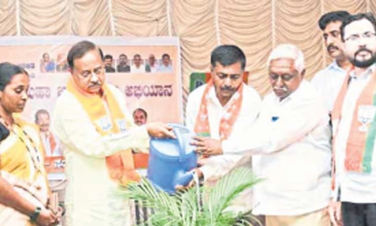 ಚಿಕ್ಕೋಡಿ:ಕೇಂದ್ರದ ಸಾಧನೆ ಮನೆ ಮನೆಗೆ ತಲುಪಿಸಿ: ಅಣ್ಣಾಸಾಹೇಬ ಜೊಲ್ಲೆ