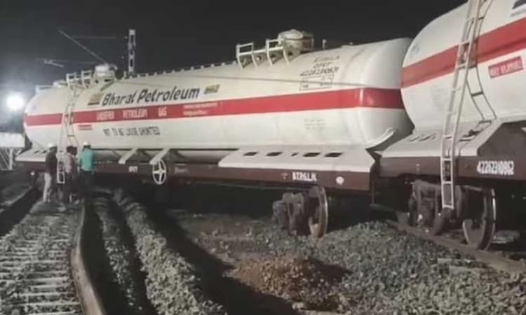 Jabalpur: ತಪ್ಪಿದ ಭಾರೀ ದುರಂತ: ಹಳಿ ತಪ್ಪಿದ ಗೂಡ್ಸ್‌ ರೈಲಿನ LPG ವ್ಯಾಗನ್‌ ಗಳು