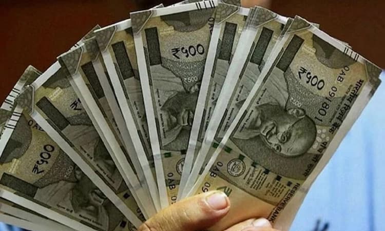 ಜೀವಂತವಾಗಿದ್ದರೂ ದಾಖಲೆಯಲ್ಲಿ ʼಮೃತ ವ್ಯಕ್ತಿʼ: ಎಡವಟ್ಟಿನಿಂದ ವೃದ್ಧಾಪ್ಯ ವೇತನವೇ ಗೋತಾ.!