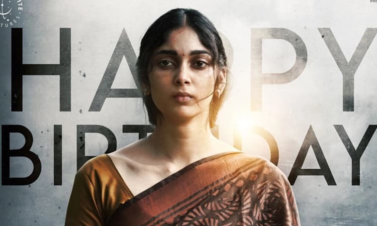 ‘ಹಿರಣ್ಯ’ ನಾಯಕಿಗೆ ಪೋಸ್ಟರ್ ಗಿಫ್ಟ್