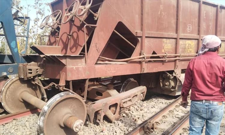 ಒಡಿಶಾದಲ್ಲಿ ಮತ್ತೊಂದು ದುರಂತ: ಬರ್ಗಢ್ ನಲ್ಲಿ ಹಳಿ ತಪ್ಪಿದ ರೈಲು