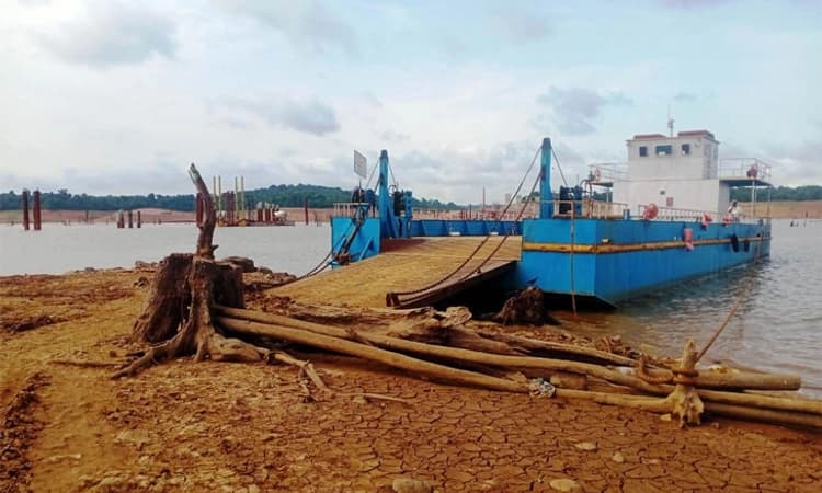 Linganamakki Dam ನೀರು ಕುಸಿತ; ಹಸಿರುಮಕ್ಕಿ ಲಾಂಚ್ ಸೇವೆ ಸ್ಥಗಿತ
