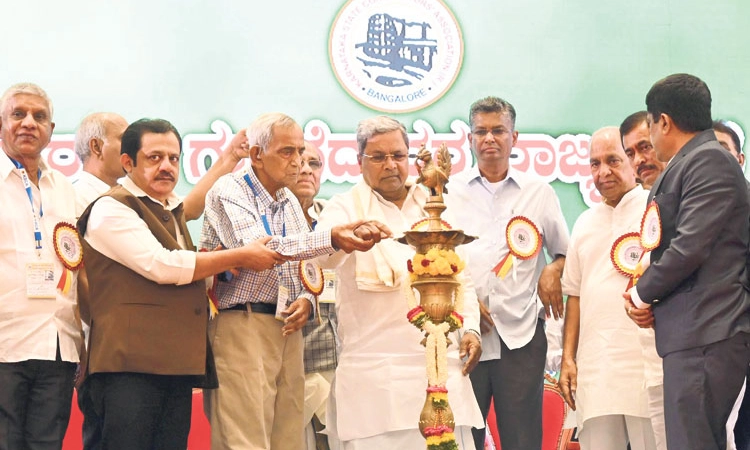 ಹಂತಹಂತವಾಗಿ ಪ್ಯಾಕೇಜ್‌ ವ್ಯವಸ್ಥೆ ರದ್ದತಿಗೆ ಕ್ರಮ: ಸಿದ್ದರಾಮಯ್ಯ