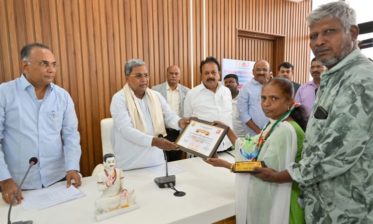 ಅಂಗಾಂಗ ದಾನಿಗಳ ಕುಟುಂಬದವರಿಗೆ ಪ್ರಶಂಸಾ ಪತ್ರ
