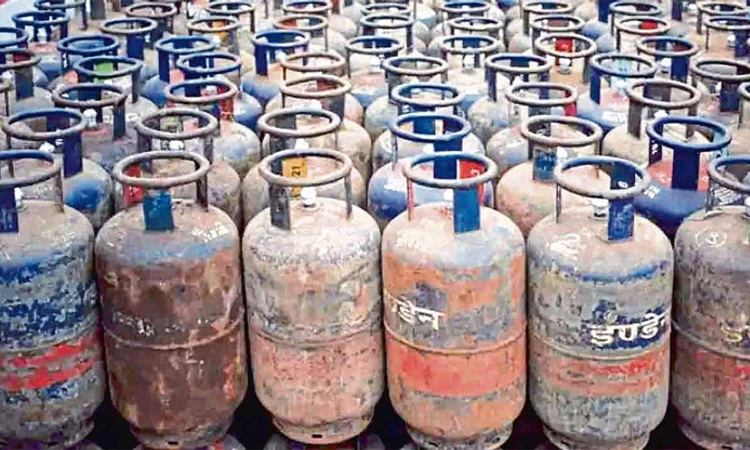 Gas; ವಾಣಿಜ್ಯ ಎಲ್‌ಪಿಜಿ ಸಿಲಿಂಡರ್‌ ಬೆಲೆ 25.50 ರೂ. ಹೆಚ್ಚಳ