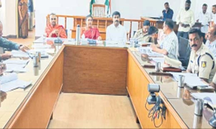 ಚಾಮರಾಜನಗರ: ಮಹಾಶಿವರಾತ್ರಿ ಜಾತ್ರೋತ್ಸವಕ್ಕೆ ಪೂರ್ವ ಸಿದ್ಧತೆ