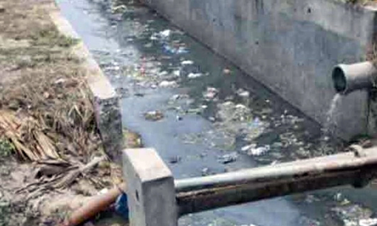 Tragedy: ಆಟವಾಡುತ್ತಿದ್ದಾಗ ಚರಂಡಿಗೆ ಬಿದ್ದು ಒಂದೂವರೆ ವರ್ಷದ ಹೆಣ್ಣು ಮಗು ಸಾವು