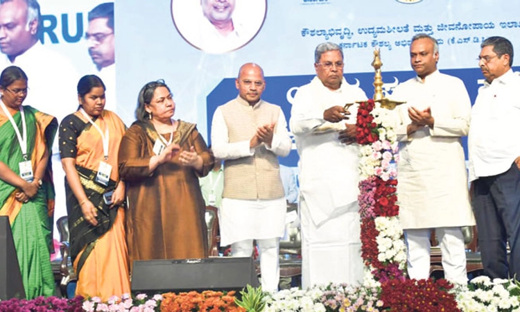 ಪ್ರಾದೇಶಿಕ ಮಟ್ಟದಲ್ಲೂ ಉದ್ಯೋಗ ಮೇಳ: ಸಿಎಂ ಸಿದ್ದರಾಮಯ್ಯ