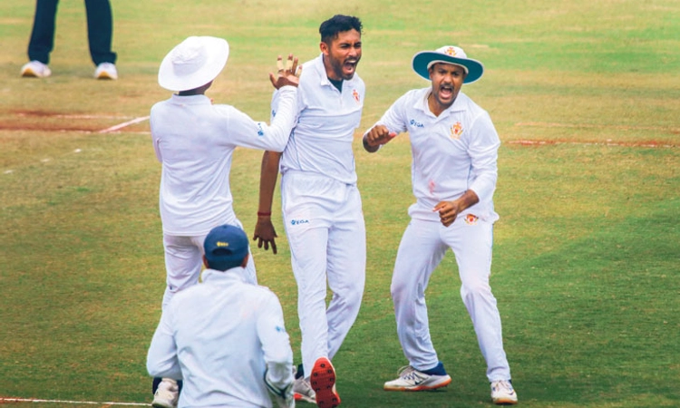 Ranji; ಕರ್ನಾಟಕದ ಸೆಮಿ ಆಸೆಗೆ ಮರುಜೀವ : ವಿದರ್ಭ ನಾಟಕೀಯ ಕುಸಿತ