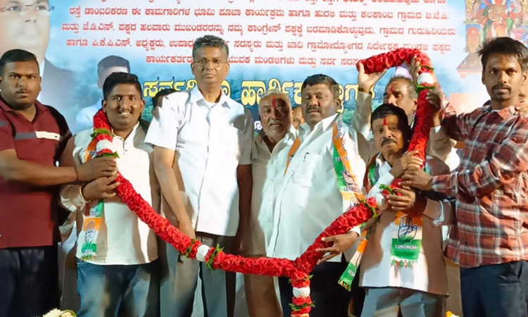 BJP-JDS ಕಾರ್ಯಕರ್ತರು ಕಾಂಗ್ರೆಸ್ ಸೇರ್ಪಡೆಯಾಗುತ್ತಿದ್ದಾರೆ: ಸತೀಶ್ ಜಾರಕಿಹೊಳಿ