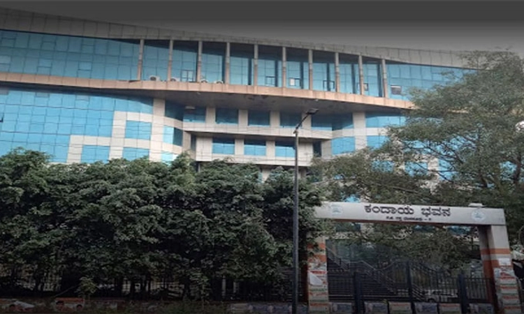 Kalaburagi: 100ಕ್ಕೂ ಹೆಚ್ಚು ನೌಕರರ ಹಿಂಬಡ್ತಿ ಆದೇಶಕ್ಕೆ ತಡೆಯಾಜ್ಞೆ