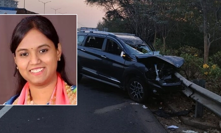 Lasya Nanditha: ತೆಲಂಗಾಣದಲ್ಲಿ ಭೀಕರ ಅಪಘಾತ: ಬಿಆರ್‌ಎಸ್ ಶಾಸಕಿ ಲಾಸ್ಯ ನಂದಿತಾ ಮೃತ್ಯು…