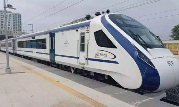 Train;ತಿರುವನಂತಪುರ-ಕಾಸರಗೋಡು ವಂದೇ ಭಾರತ್ ಎಕ್ಸ್ ಪ್ರೆಸ್ ಮಂಗಳೂರುವರೆಗೆ ವಿಸ್ತರಣೆ