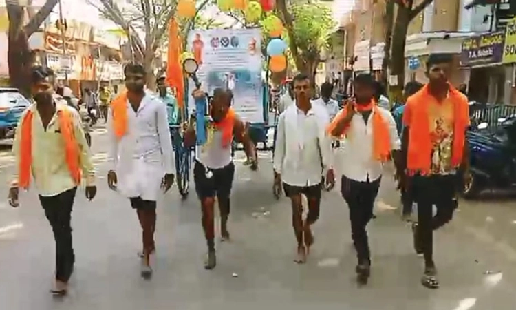 Dharawad: ಬರ ದೂರ ಮಾಡಲು ಪ್ರಾರ್ಥಿಸಿ 130 ಕಿ.ಮೀ. ಚಕ್ಕಡಿ ಸೇವೆಗೈದ ರೈತ