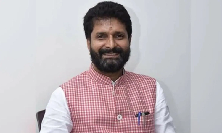 ರಾಜ್ಯ ಸರ್ಕಾರ ಯಾರದ್ದೋ ದುಡ್ಡಲ್ಲಿ ಯಲ್ಲಮ್ಮನ ಜಾತ್ರೆ ಮಾಡುತ್ತಿದೆ…: ಸಿ.ಟಿ.ರವಿ ಆಕ್ರೋಶ
