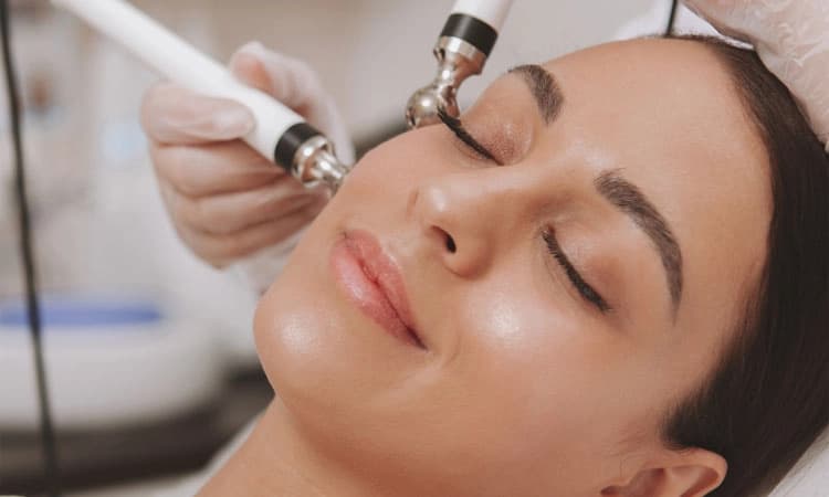 Pimples: ಮುಖದ ತ್ವಚೆಯಲ್ಲಿ ಗುಳಿಗಳು; ವಿವಾಹಪೂರ್ವ ಚರ್ಮ ಚಿಕಿತ್ಸೆ