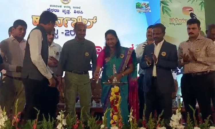 Dandeli; ಹಾರ್ನಬಿಲ್ ಹಕ್ಕಿಗಳು ಪರಿಸರ ಸ್ನೇಹಿ ಪಕ್ಷಿಗಳು : ಸ್ಮಿತಾ ಬಿಜ್ಜೂರು