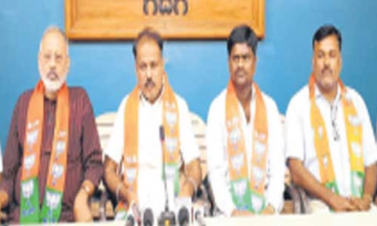 ಗದಗ: ರಾಹುಲ್‌ ಗಾಂಧಿ ದೇಶದ ಜನರ ಕ್ಷಮೆಯಾಚಿಸಲಿ‌-ರವಿಂದ್ರನಾಥ