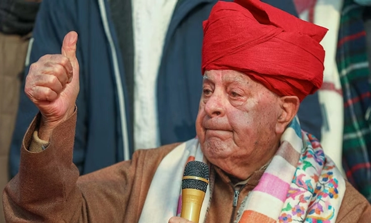 INDIA ಮೈತ್ರಿಕೂಟಕ್ಕೆ ಆಘಾತ! ಏಕಾಂಗಿಯಾಗಿ ಸ್ಪರ್ಧಿಸುವ ಸುಳಿವು ನೀಡಿದ ಫಾರೂಕ್ ಅಬ್ದುಲ್ಲಾ