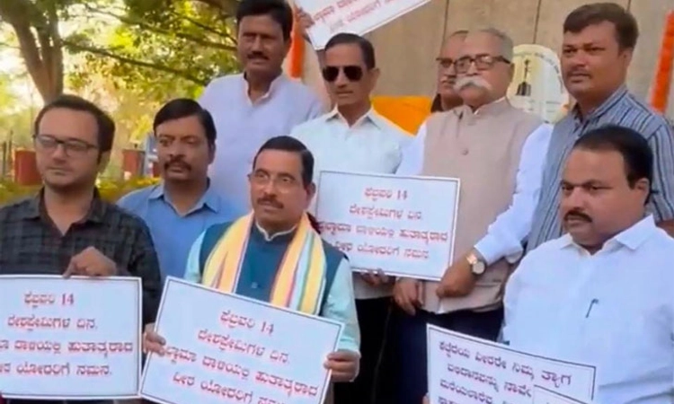 Modi ಪ್ರಧಾನಿಯಾದ ಮೇಲೆ ಭಯೋತ್ಪಾದನೆ ಶೇ.75 ರಷ್ಟು ಕಡಿಮೆ:ಜೋಶಿ