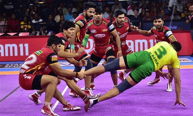 Pro Kabaddi: ಗ್ರಾಮೀಣ ಕ್ರೀಡೆಗೆ ಜೀವ ತುಂಬುತ್ತಿರುವ ಪ್ರೊ ಕಬಡ್ಡಿ