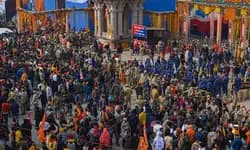 Ram Temple: ಅಯೋಧ್ಯೆ ರಾಮಲಲ್ಲಾನ ದರ್ಶನಕ್ಕೆ ಎರಡನೇ ದಿನವೂ ಹರಿದು ಬಂದ ಜನಸಾಗರ