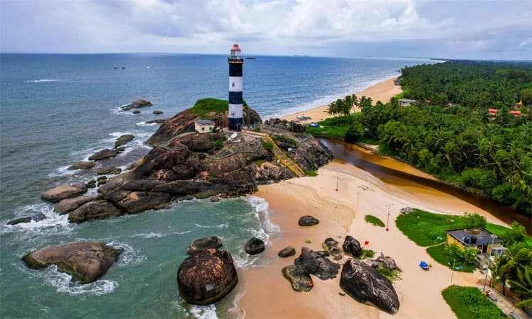 Kapu: ಸಮುದ್ರ ಪಾಲಾಗುತ್ತಿದ್ದ ವಿದ್ಯಾರ್ಥಿ ರಕ್ಷಣೆ