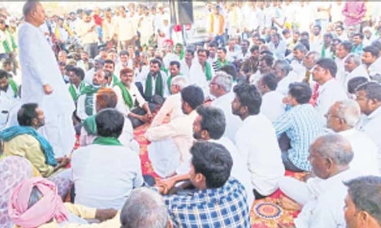 Bidar: ಮುಂದುವರಿದ ಅನ್ನದಾತರ ಅಹೋರಾತ್ರಿ ಧರಣಿ