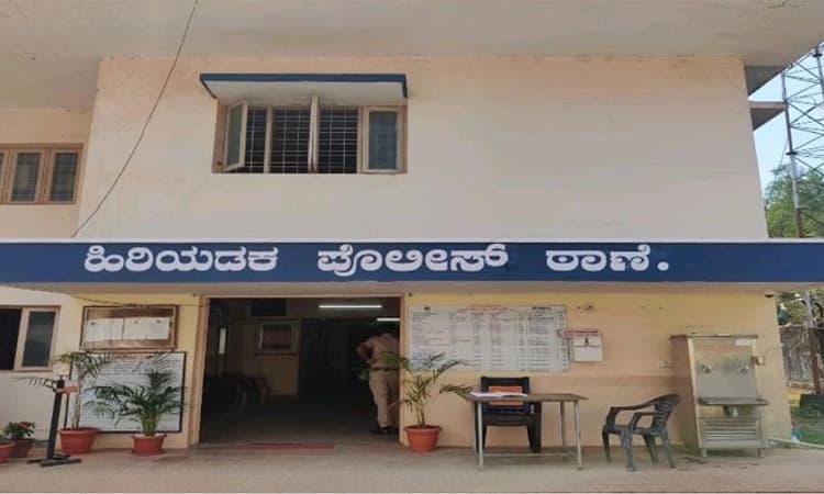 Hiriadka ಮರಳು ಸಾಗಾಟ: ಮರಳು ಸಹಿತ ಟಿಪ್ಪರ್‌ ವಶ