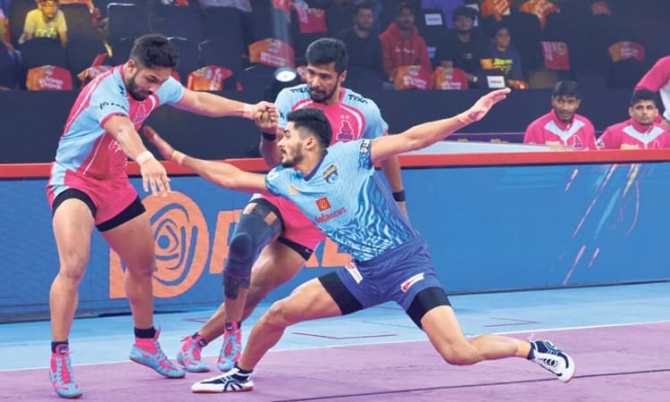 Pro Kabaddi-10; ಗುಜರಾತ್‌ಗೆ ಆಘಾತ: ಪಾಟ್ನಾ ಜಯಭೇರಿ