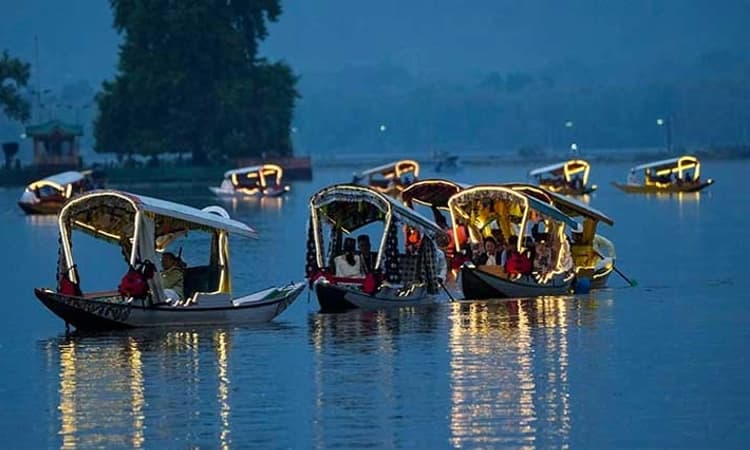 J&K: 370ನೇ ವಿಧಿ ರದ್ದು ಬಳಿಕ ಕೈಗಾರಿಕಾ ಕ್ಷೇತ್ರದ ಬಂಡವಾಳ ಹೂಡಿಕೆ ಶೇ.86ರಷ್ಟು ಹೆಚ್ಚಳ!