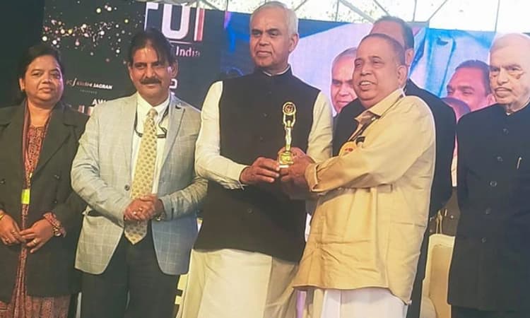 New delhi; ಬಿಲಿಯನೇರ್ ಫಾರ್ಮರ್ ಪ್ರಶಸ್ತಿ ಸ್ವೀಕರಿಸಿದ ತೆಕ್ಕಟ್ಟೆಯ ರಮೇಶ್ ನಾಯಕ್