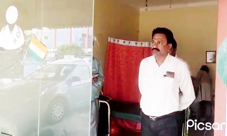 Female feticide ಪ್ರಕರಣ: ಆರೋಗ್ಯಧಿಕಾರಿಗಳ ಪರಿಶೀಲನೆ; ಎರಡು ಕ್ಲಿನಿಕ್ ಗೆ ಬೀಗ