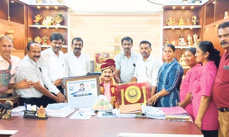 Alva’s, ಡಾ. ಮೋಹನ್‌ ಆಳ್ವ ಅವರಿಗೆ “ಕರುನಾಡ ಕ್ರೀಡಾರತ್ನ’ ಪ್ರಶಸ್ತಿ