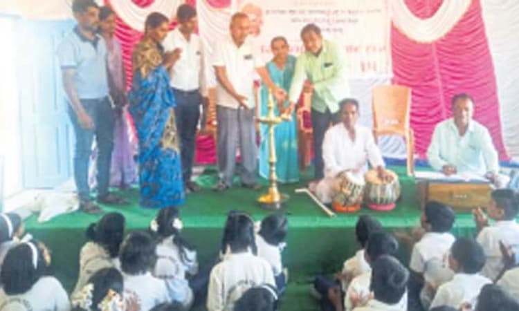 Koppal: ಸಂಗೀತದಿಂದ ರೋಗ ನಿಯಂತ್ರಣ ಸಾಧ್ಯ- ಇಟಗಿ