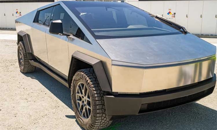 US Market: ಟೆಸ್ಲಾದ “ಸೈಬರ್‌ ಟ್ರಕ್‌ ಮಾರುಕಟ್ಟೆಗೆ ಬಿಡುಗಡೆ…ಬೆಲೆ ದುಬಾರಿ!