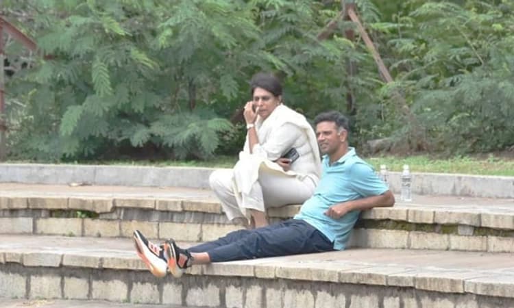 Mysore; ಮಗನಿಗಾಗಿ ಮೈಸೂರಿಗೆ ಬಂದ ಕೋಚ್ ರಾಹುಲ್ ದ್ರಾವಿಡ್