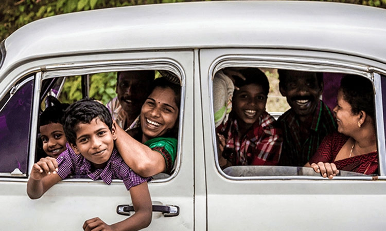 Family: ಅವಿಭಕ್ತದಿಂದ ವಿಭಕ್ತದೆಡೆಗೆ