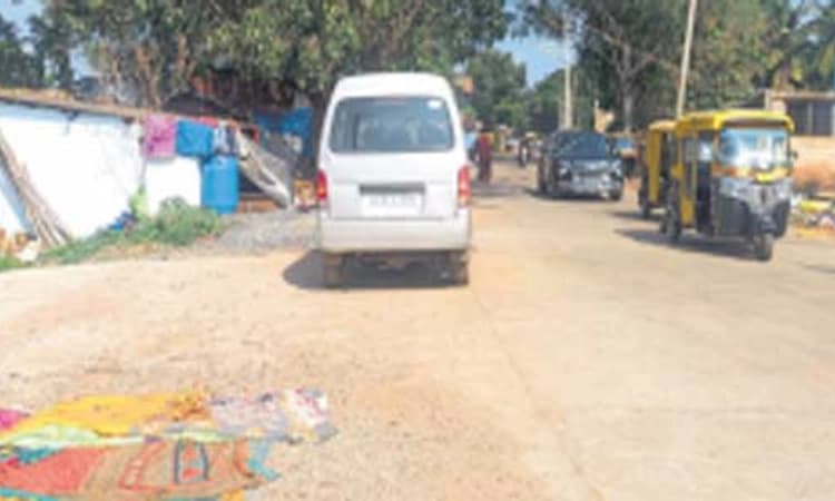 Hubballi; ಕೋಟಿ ಕೋಟಿ ಸುರಿದರೂ ಮುಗಿಯದ ರಸ್ತೆ