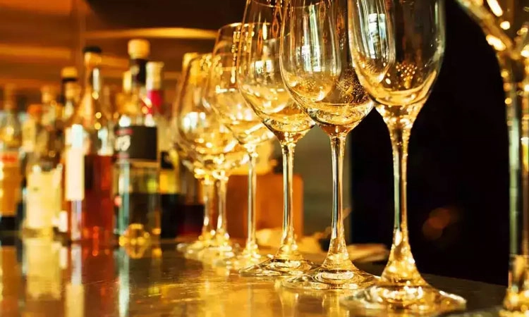 Huge Revenue: ಹೊಸ ವರ್ಷದ ಸಂಭ್ರಮ; ಅಬಕಾರಿ ಇಲಾಖೆಗೆ ಭರ್ಜರಿ ಆದಾಯ!